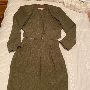 Tahari 100% silk